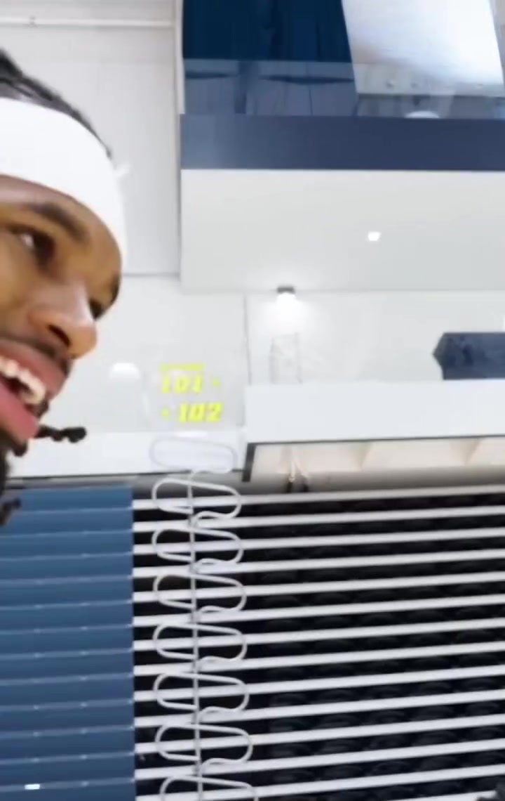 霸凌新秀？穆雷队内训练竟公然对霍姆斯拳打脚踢！