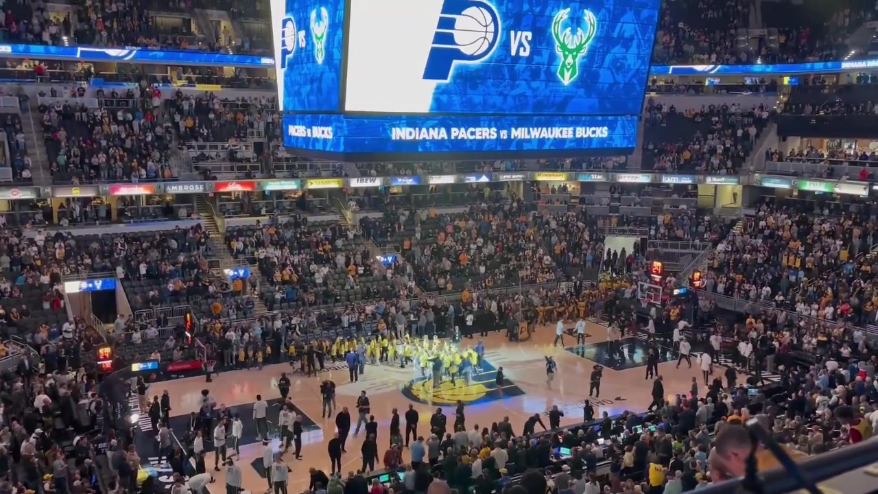 嘘声居多！（在步行者呆10年）特纳重返印城遭主场球迷狂嘘