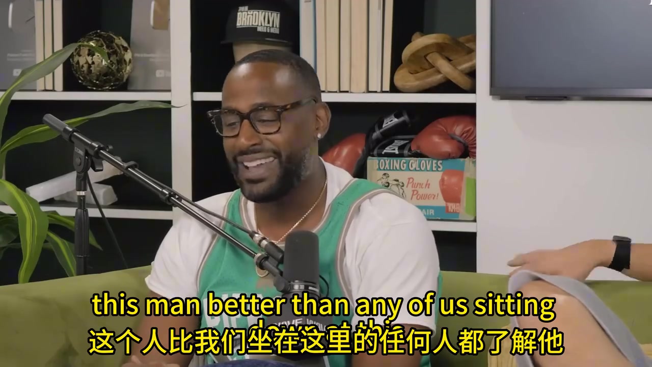 和场上一样热情！皮尔斯谈生活中的KG：他是个讲故事大师！