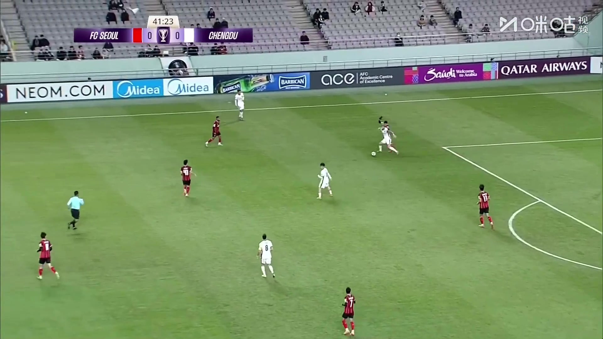 你的林皇❗️林加德与蓉城球员莱切特起冲突