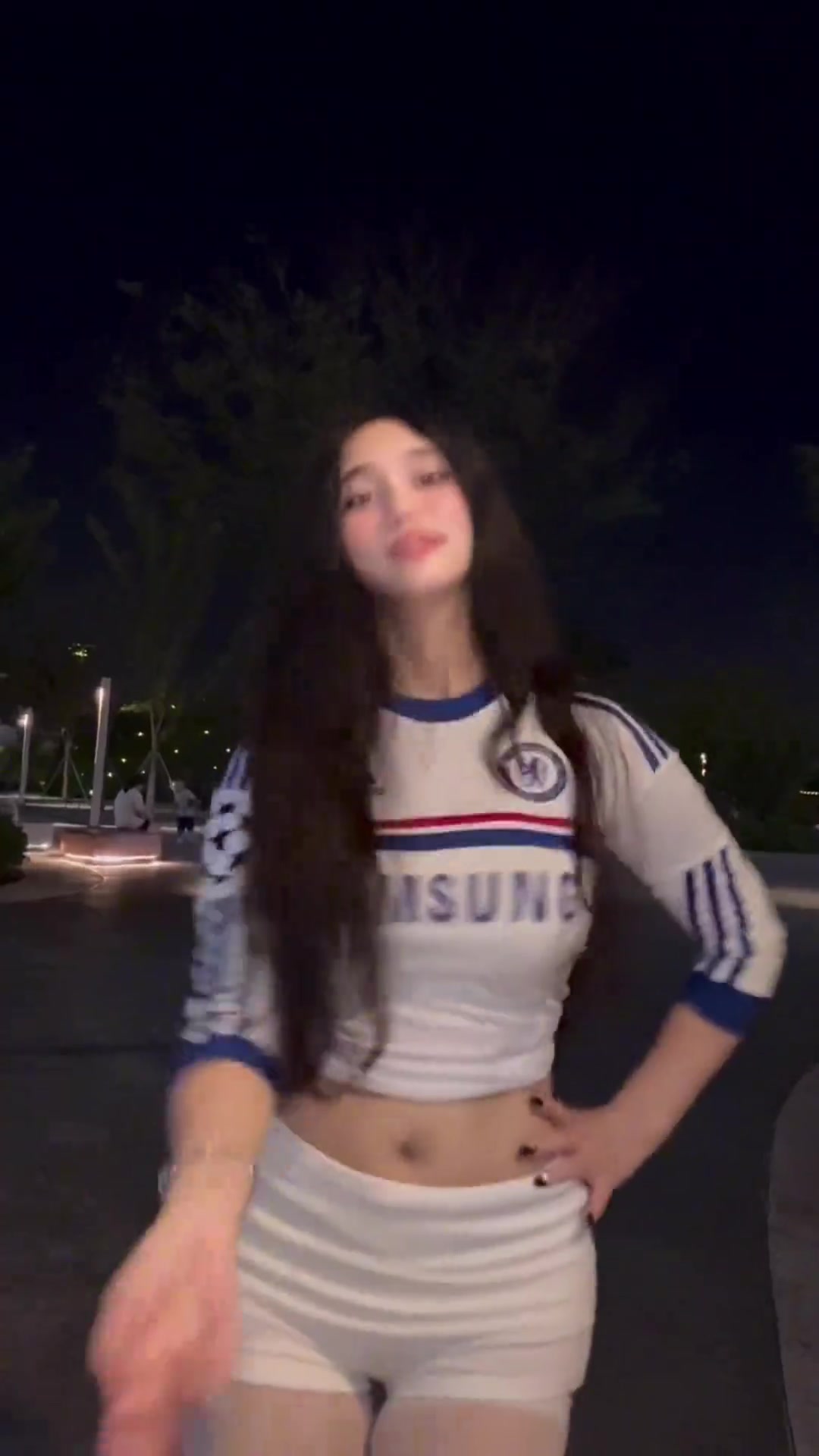 如此权威的切尔西女球迷，为了你我愿意支持切尔西！