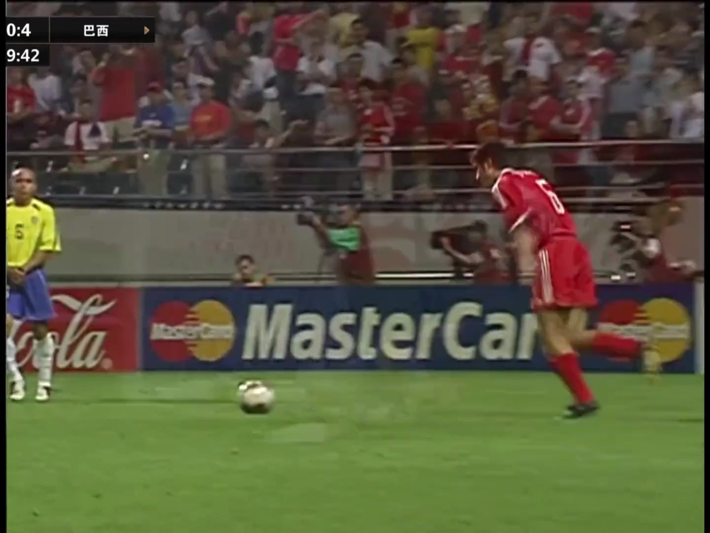 有谁还记得❓️当年世界杯，邵佳一vs巴西任意球险些破门