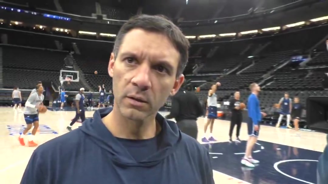 恐怖心态！雷霆主帅戴格诺特：我们就当作去年没夺冠，输给掘金了