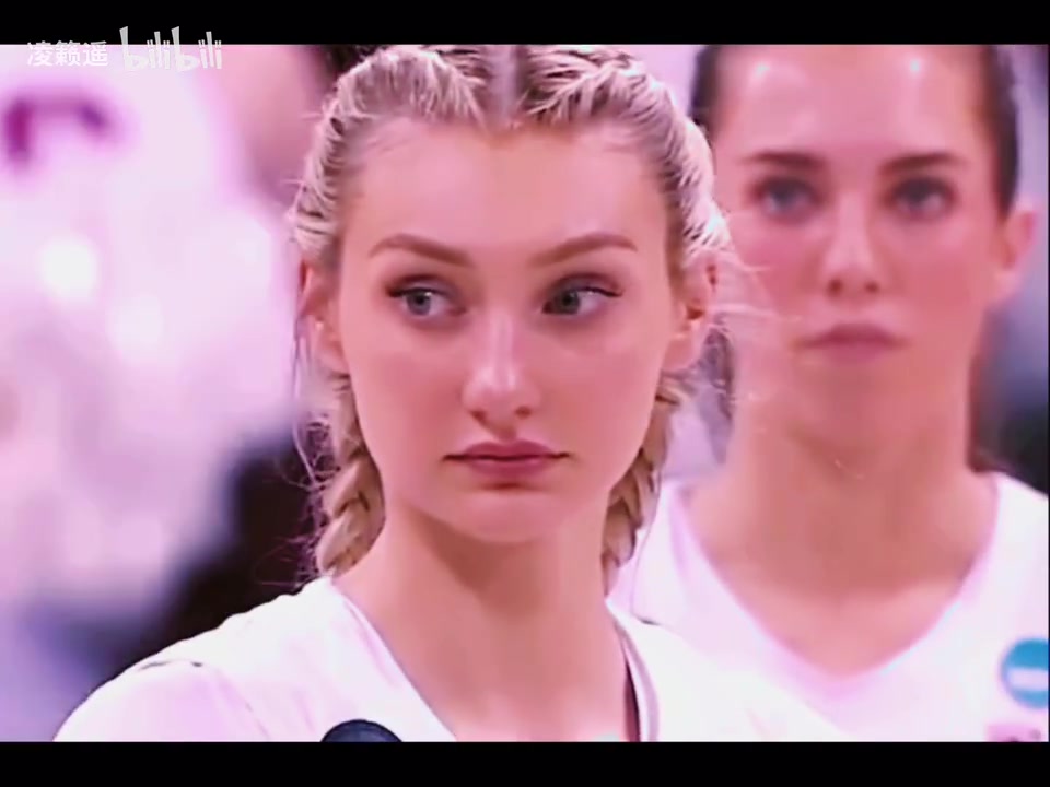 妥妥的校园女神啊！库里教妹布林克大学时期精彩集锦！