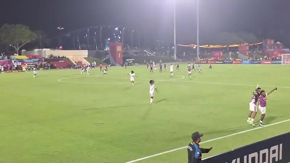 疯狂庆祝！29.26万人口的新喀里多尼亚0-0日本U17