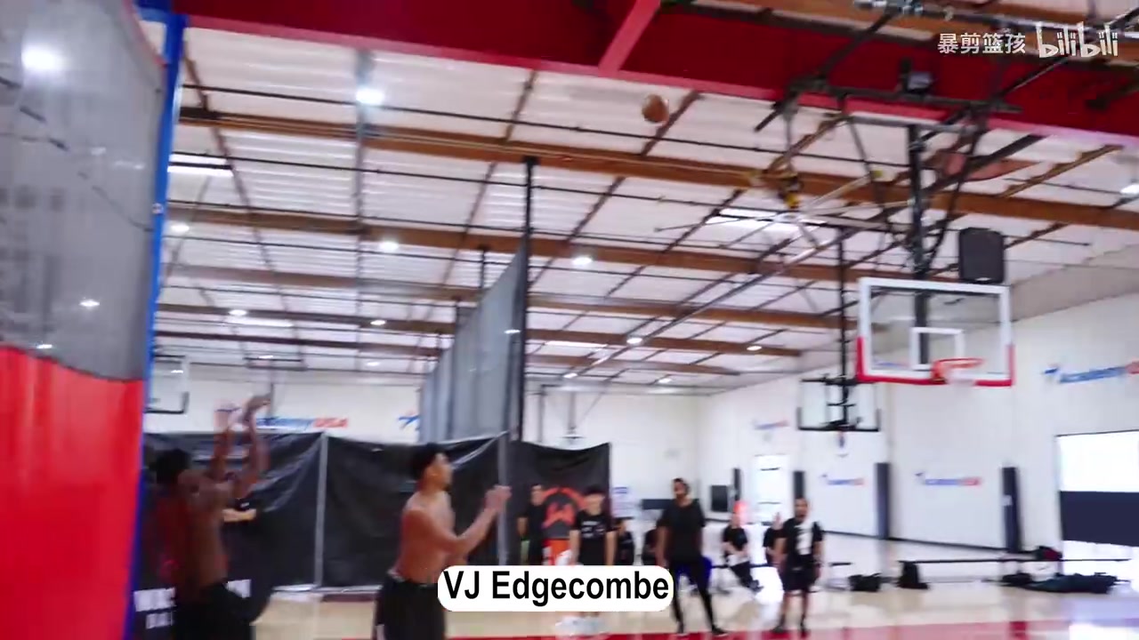 沉稳老练的新秀！VJ此前的限时单挑训练！这进攻技巧如何？