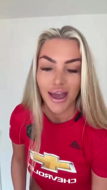 依旧会玩!曼联女网红预测晚上比赛:曼联2比1拿下热刺!