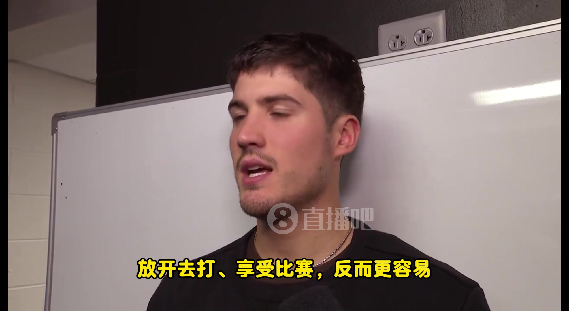 谢泼德：不去想太多比赛反而轻松些！今晚我就果断出手、放开去打