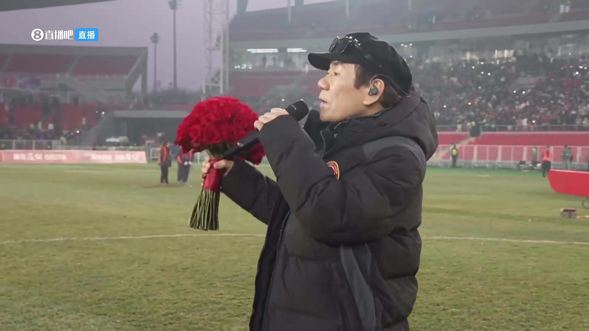 辽宁铁人夺冠庆典，歌手赵传演唱《我很丑，可是我很温柔》