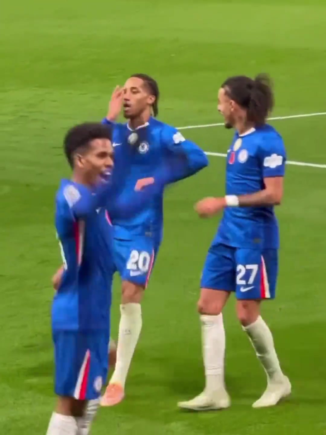 英超两连胜！加纳乔助攻双响，古斯托首球内托手刃旧主