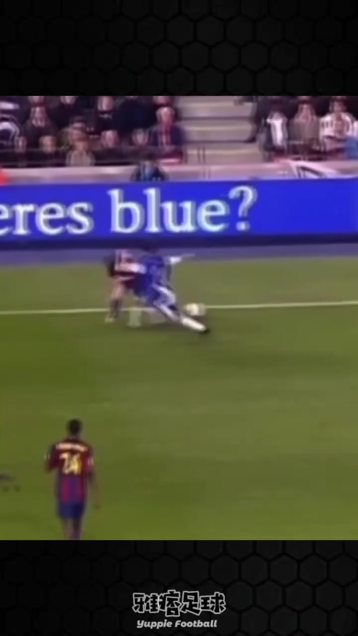 继续续写传奇！回顾当年梅西戏耍防守球员合集！你被晃到了吗？