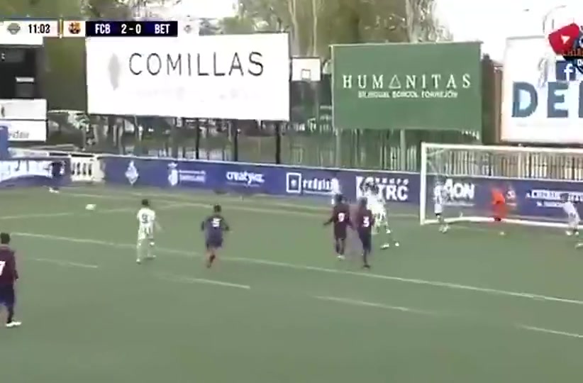 国外博主调侃：巴萨官方已经和这位青训终止了合同