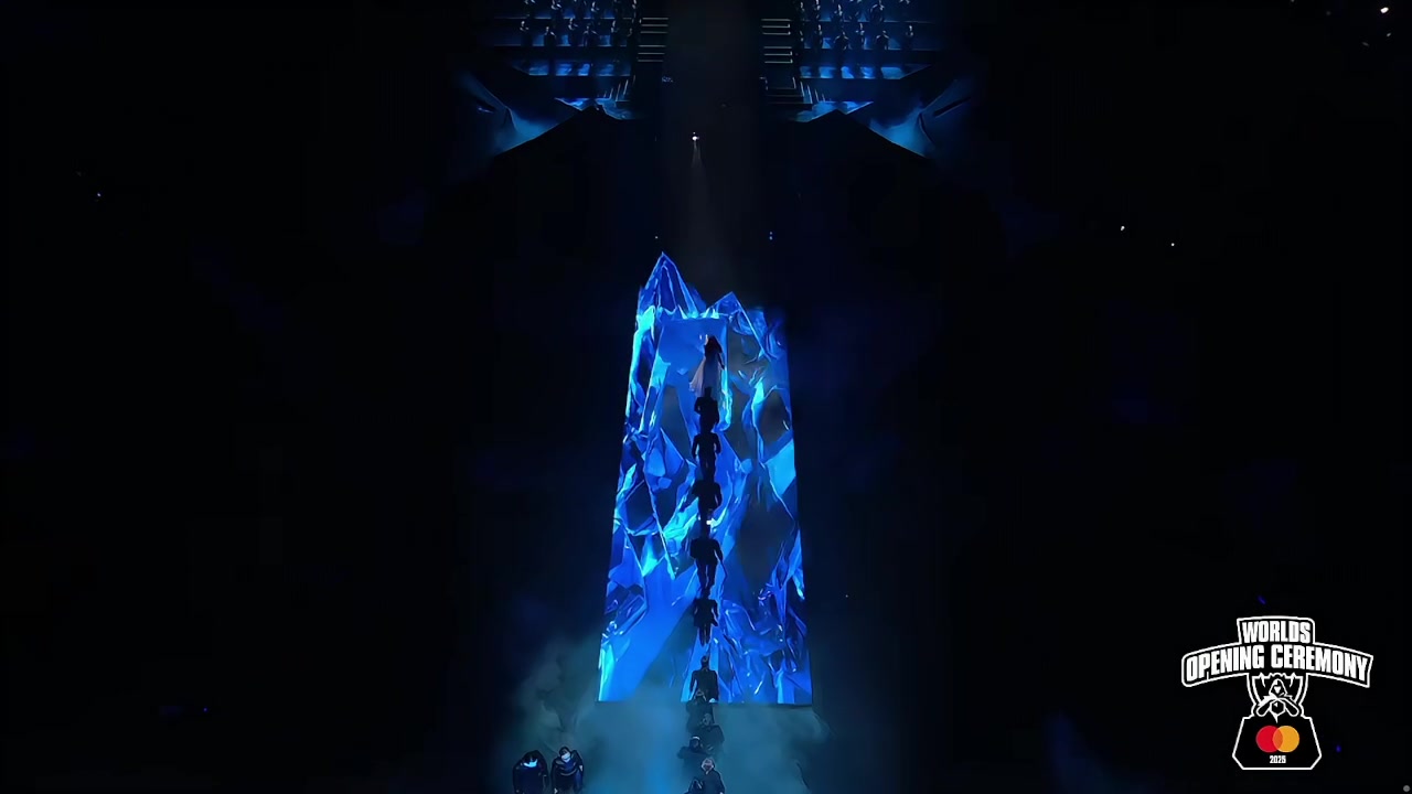 凤凰已死 S9主题曲《Phoenix》再度唱响 而FPX疑似解散