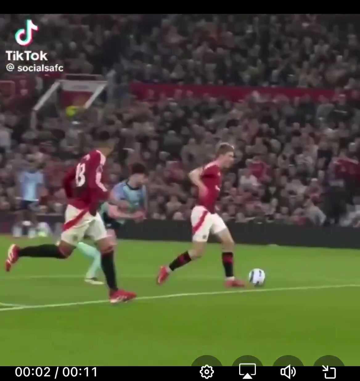 曼联博主:都是半斤八两,看看霍伊伦的这次机会