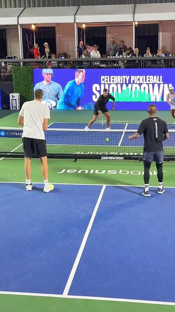 NBA巨星的匹克球首秀!跨界天赋太强!