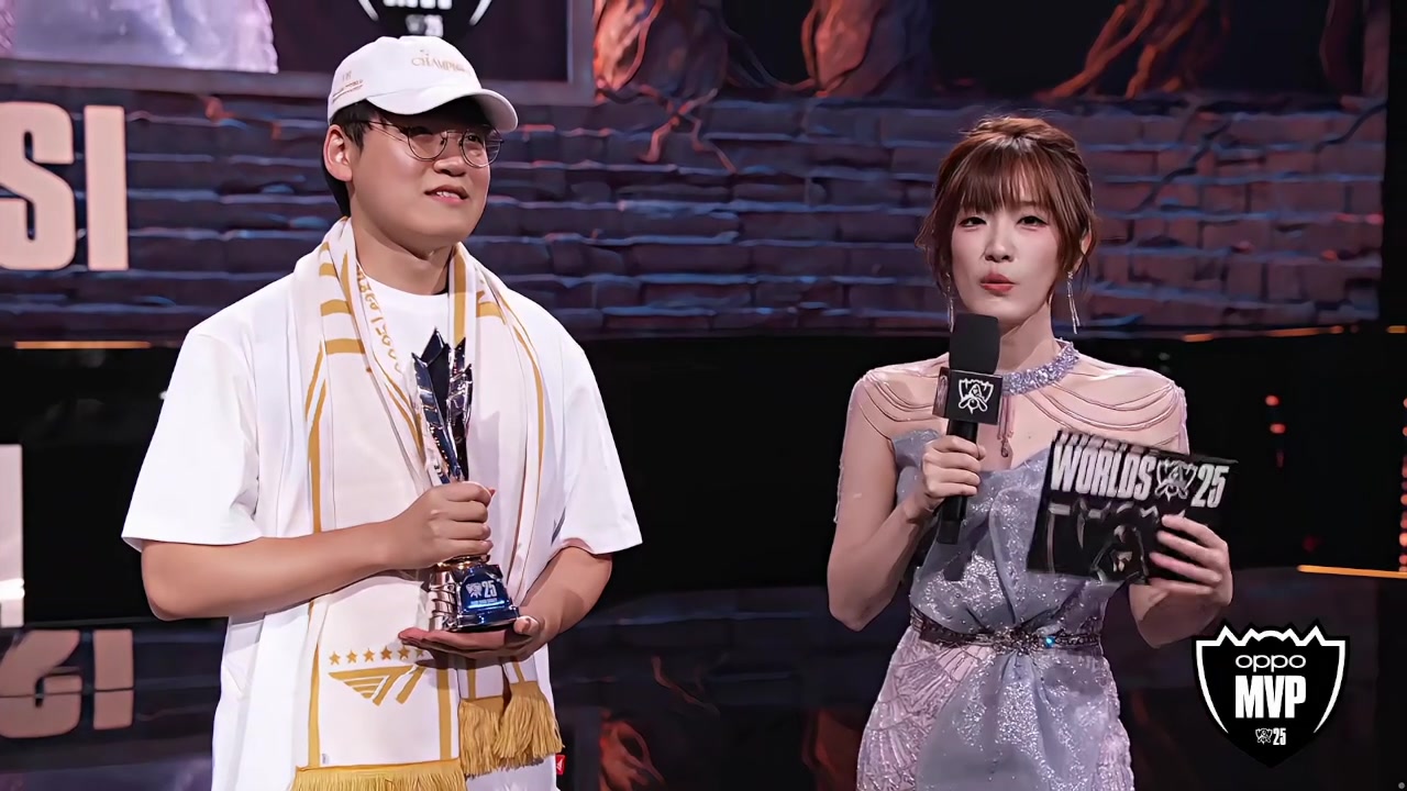 衡神说到做到!Gumayusi赛后采访:从此以后我就是史上最好的ADC