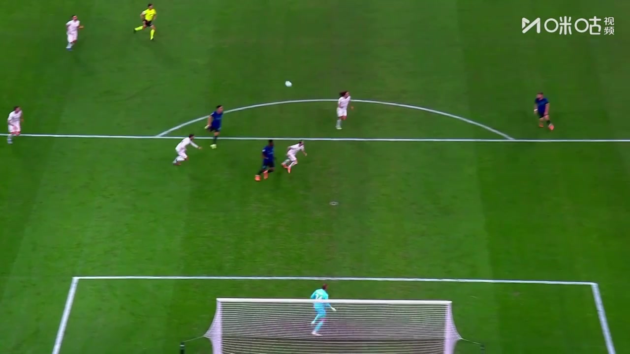 巴雷拉带球反击挑传禁区！苏契奇不停球打门稍稍偏出！