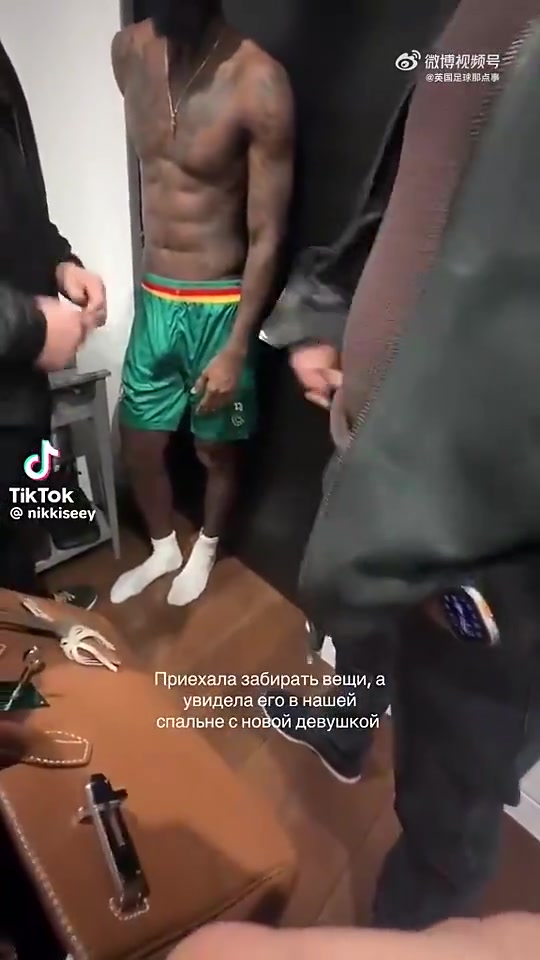 现场抓奸！喀麦隆国脚恩加马勒乌出轨被女友发现并当面对质！