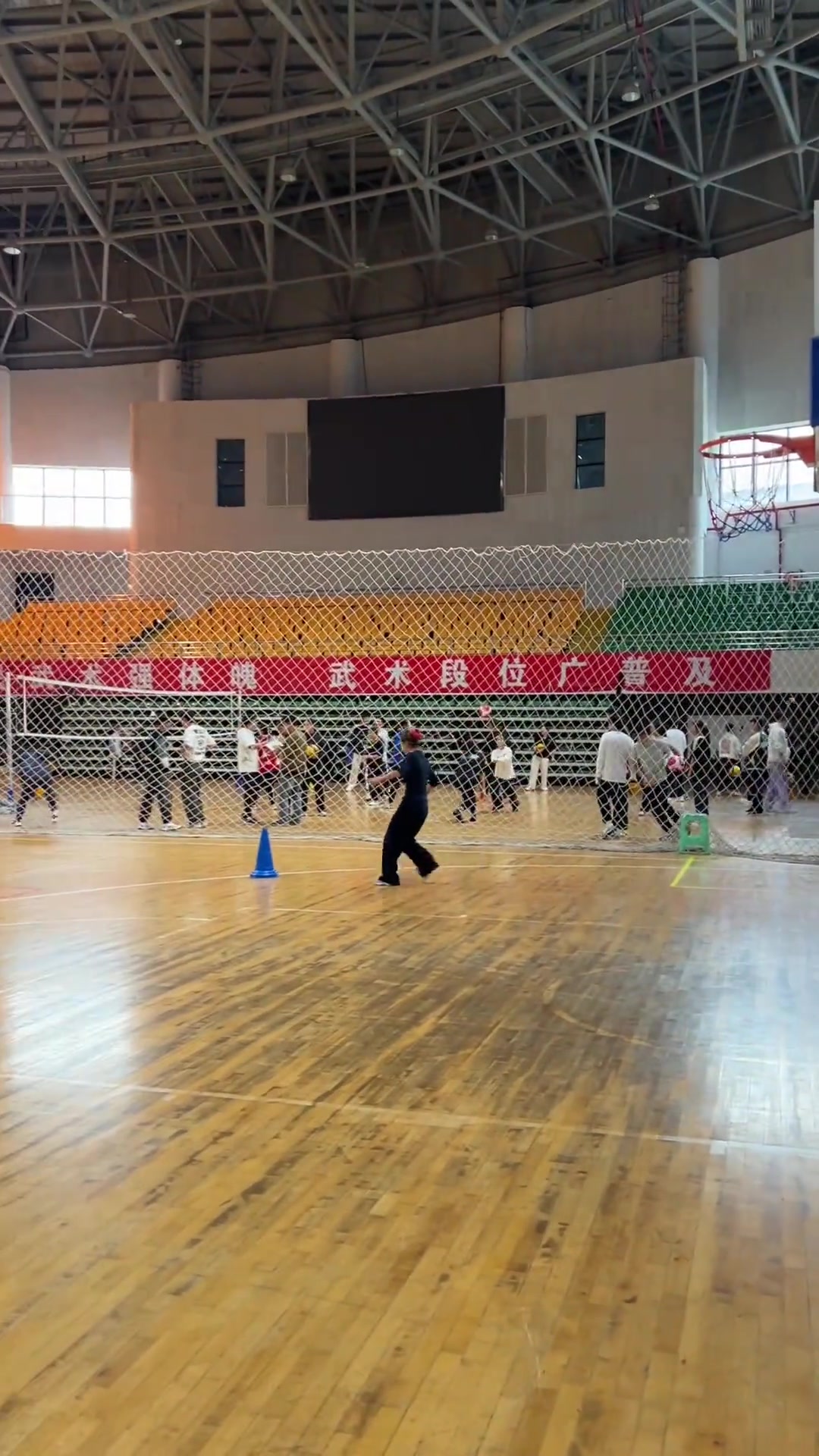 小姐姐，你这一球多少有点意外了！