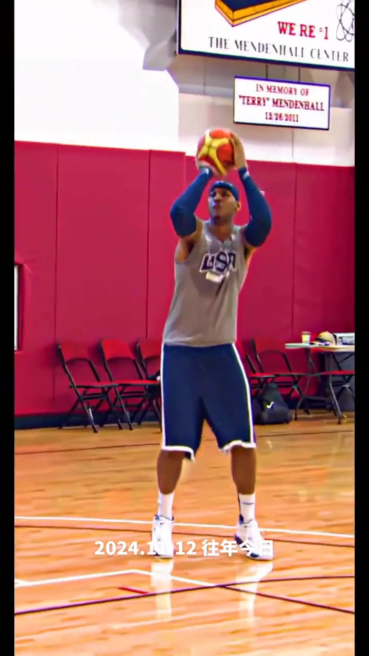 安东尼投篮慢动作鉴赏,从接球到出手整个投篮动作连贯丝滑