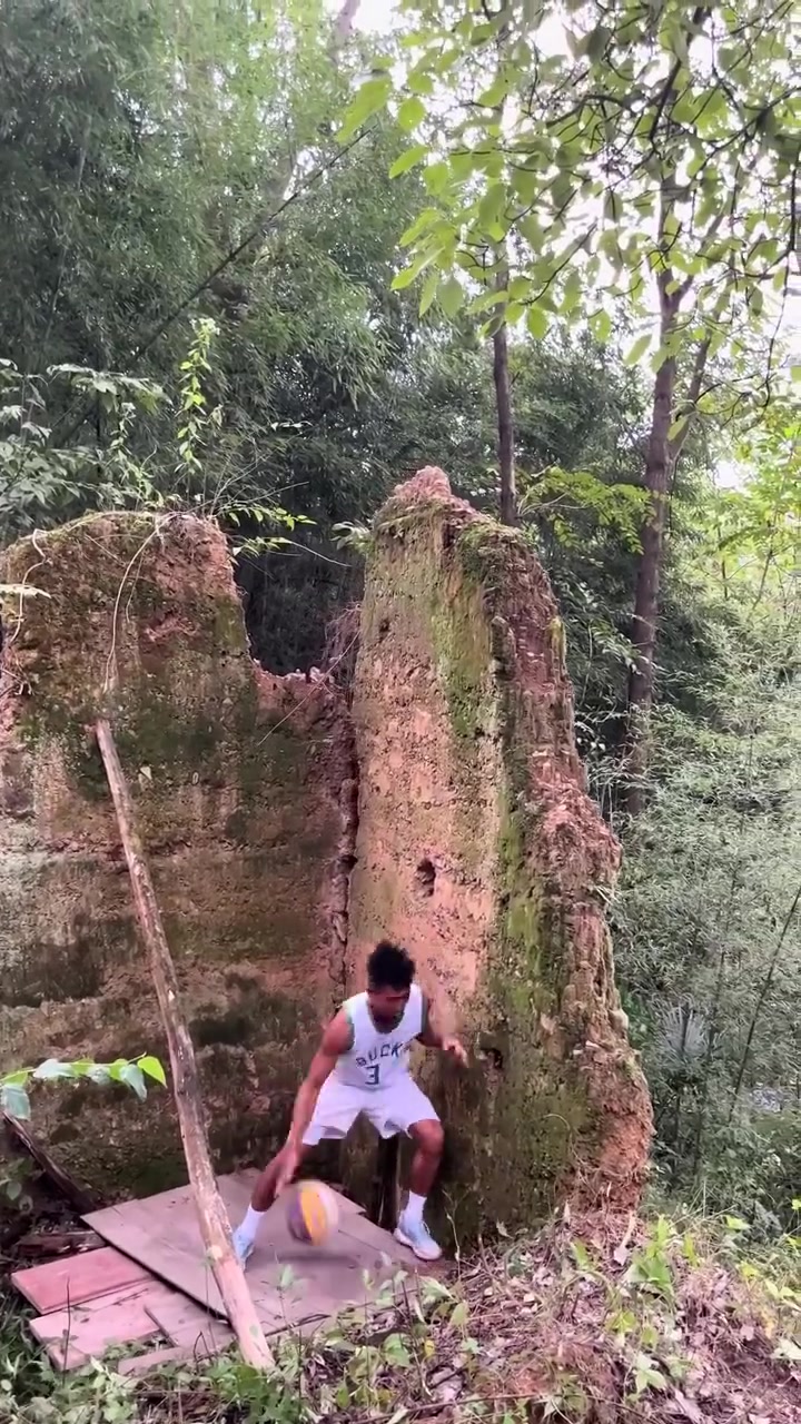 哥们为了修炼成国产字母哥,也太拼了吧