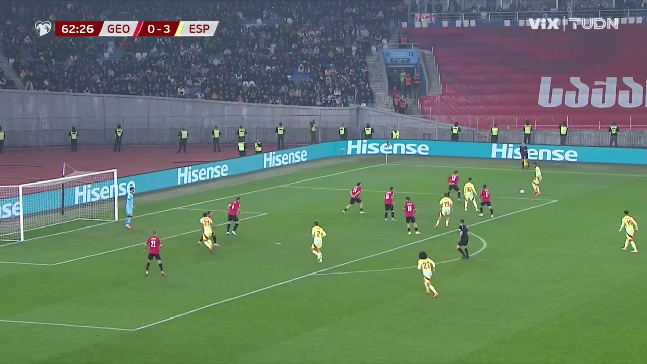 西班牙4-0格鲁吉亚!费兰传中助攻,奥亚萨瓦尔头球破门双响!
