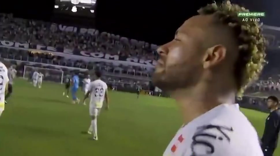 哭了!率桑托斯暂时逃离降级区,赛后踢满全场的内马尔落泪