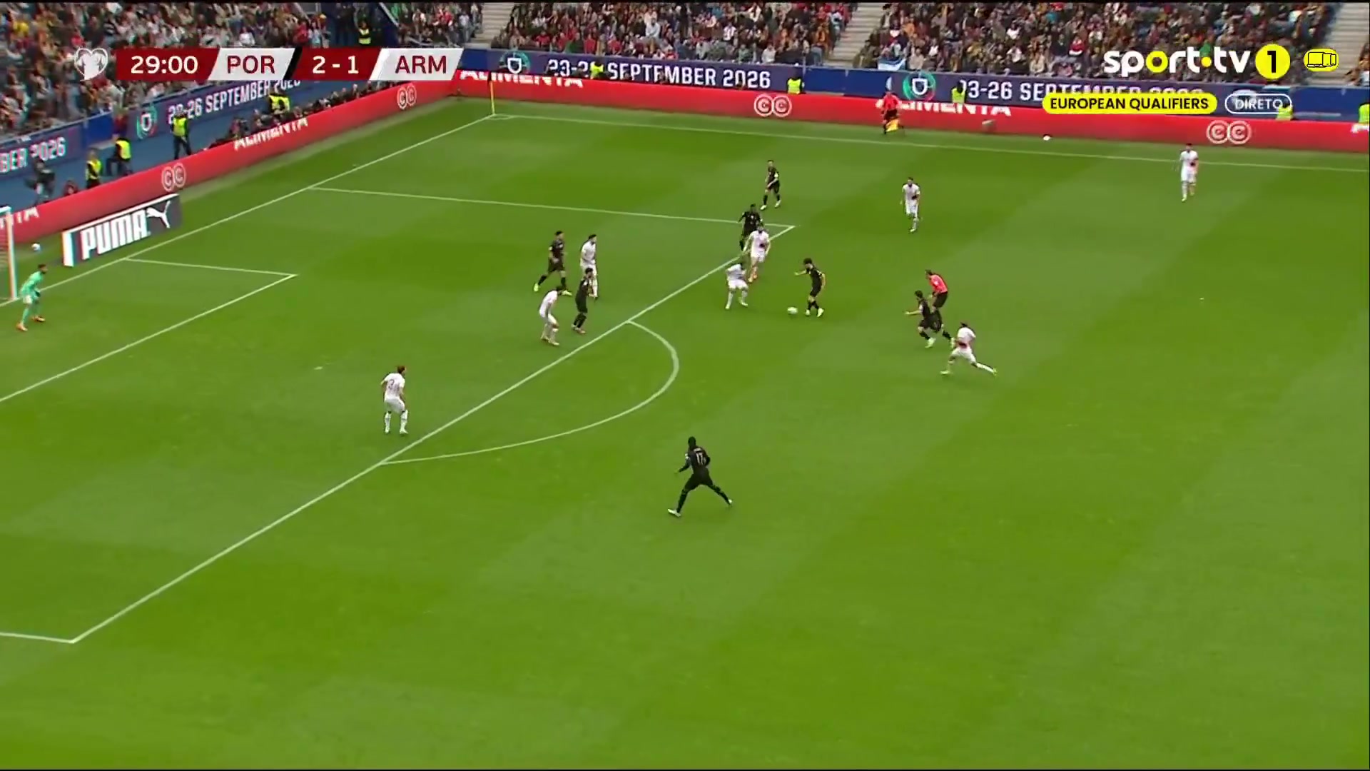 B费架炮内维斯不停球远射破门，葡萄牙3-1亚美尼亚