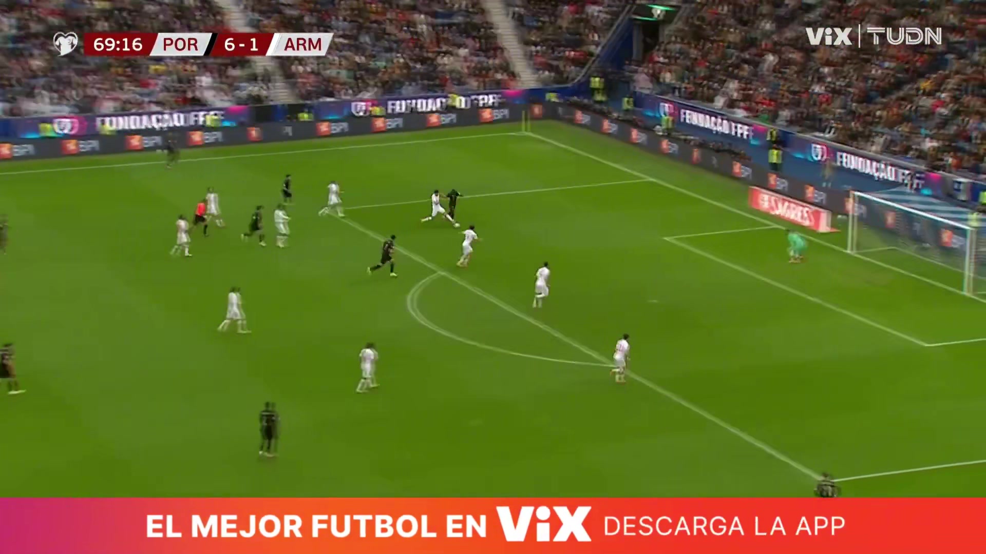 B费点射双响+本场戴帽！博尔赫斯造点，葡萄牙7-1亚美尼亚