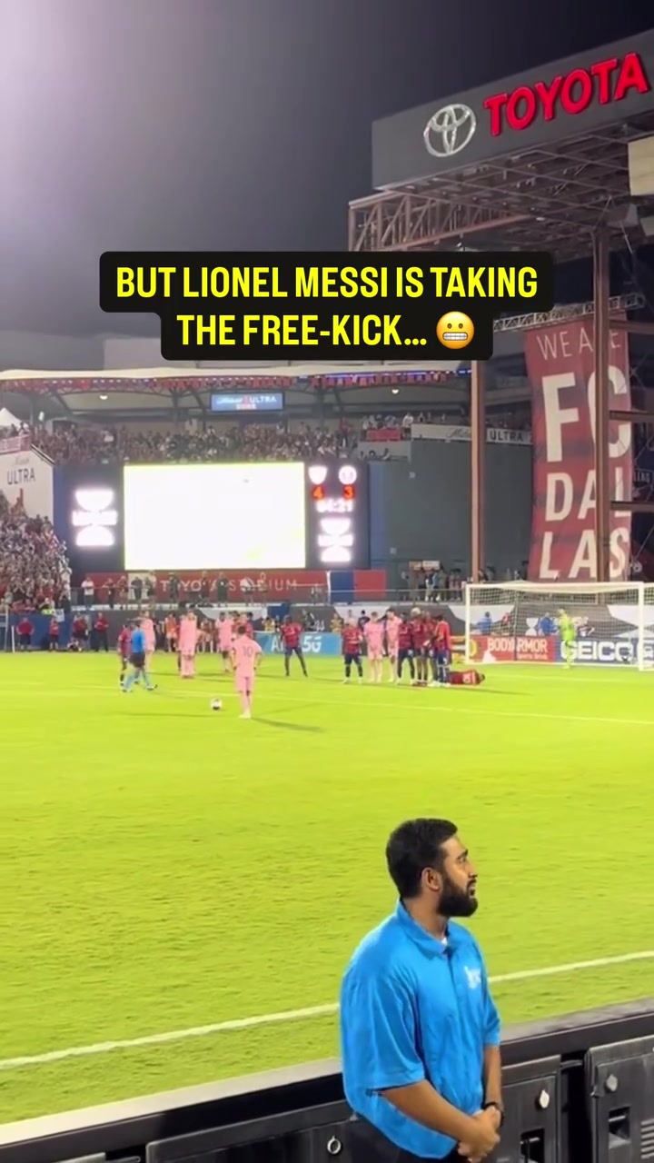 100%是值得的！安保人员始终没忍住，但梅西任意球直挂死角！