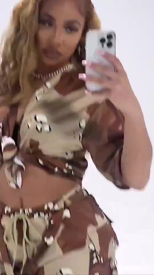 身材相当炸裂！哈登现任女友确实符合咱登哥的一贯审美啊