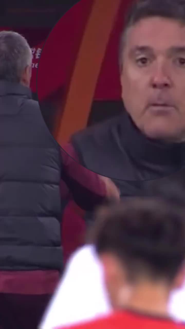 汪士钦被红牌罚下后U22国足主帅直接懵逼了