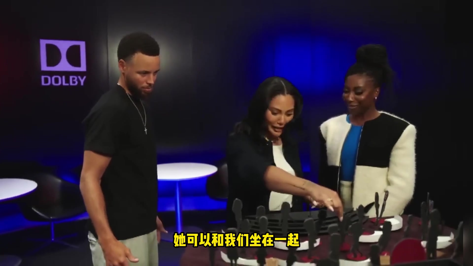 夫妻游戏！阿耶莎：谷爱凌跟我们坐一桌，男人在我们桌上干什么？