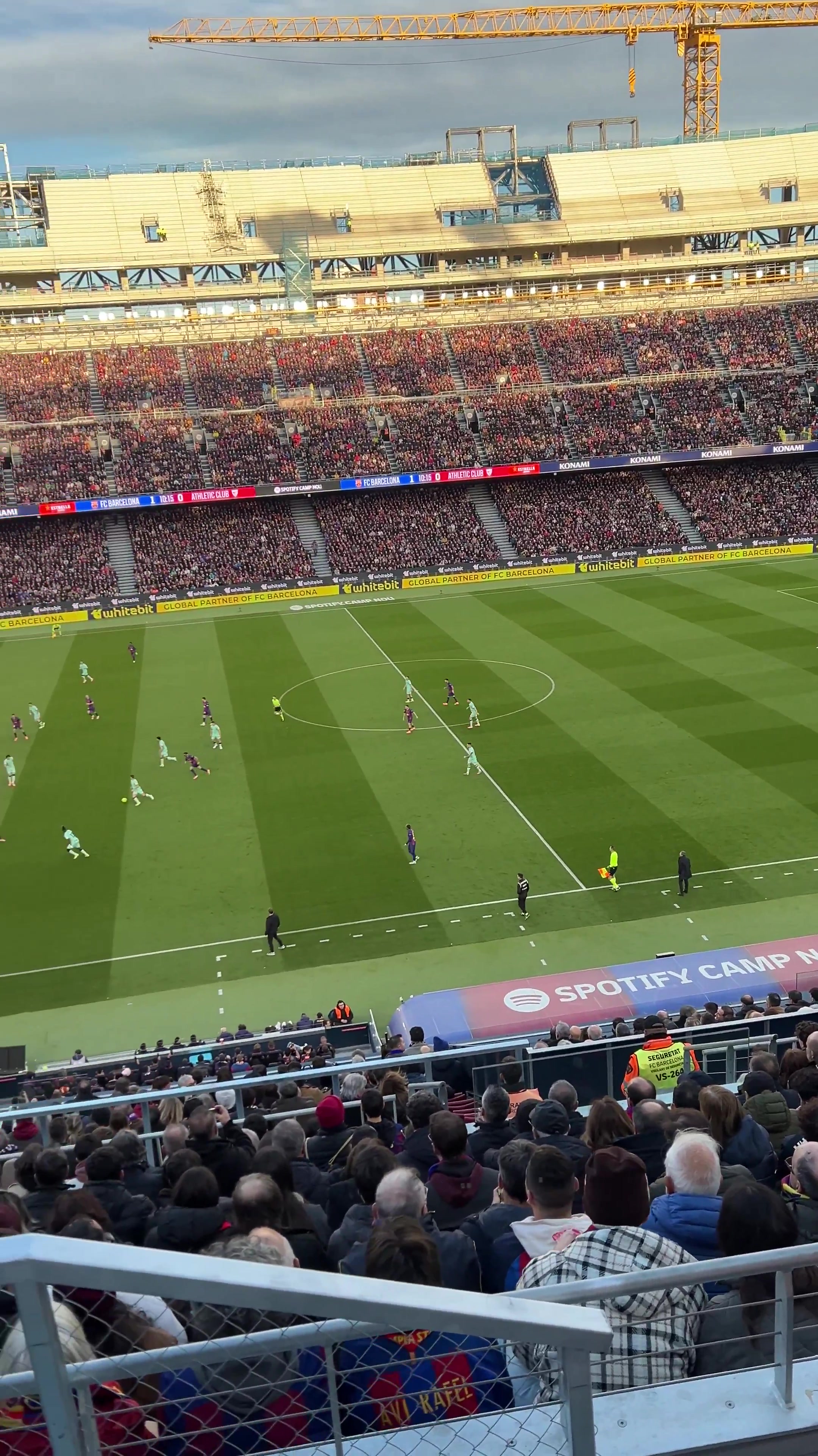 永远的诺坎普之王！巴萨比赛第10分钟，诺坎普球迷高喊“梅西“