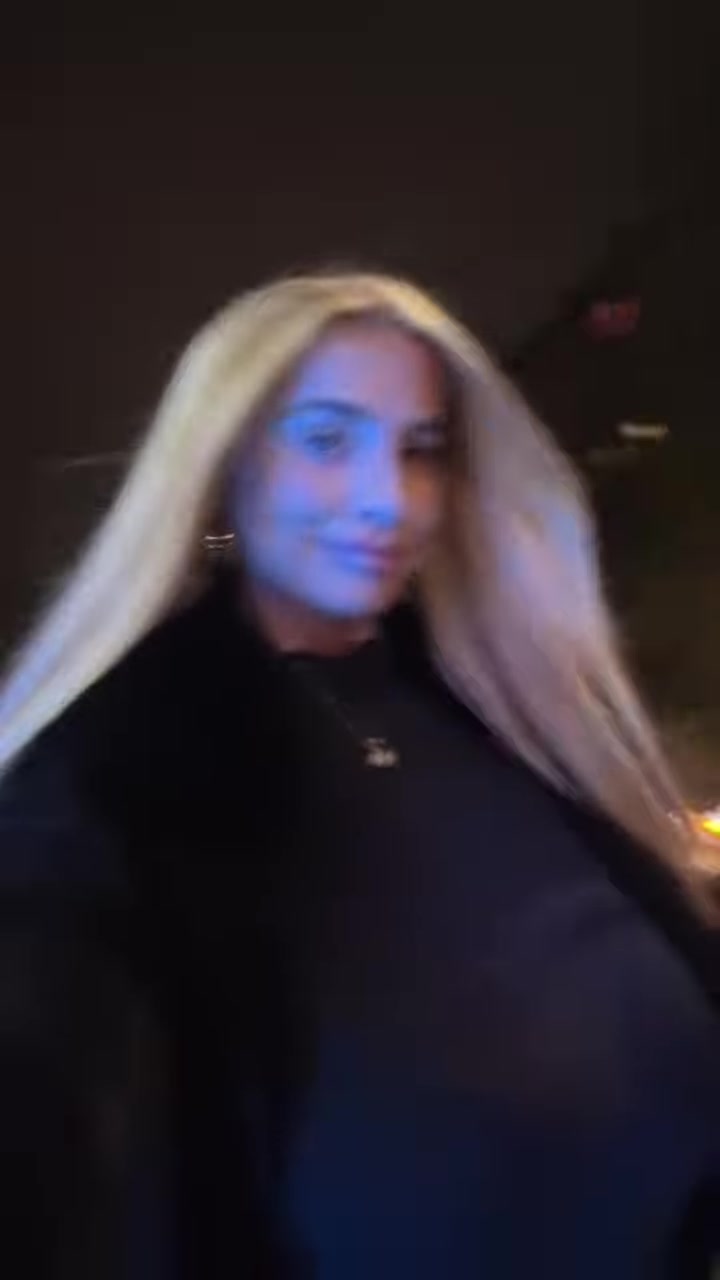 傲人身材！皇马女主持丝毫不掩饰自己身材有多炸裂，是真夸张……