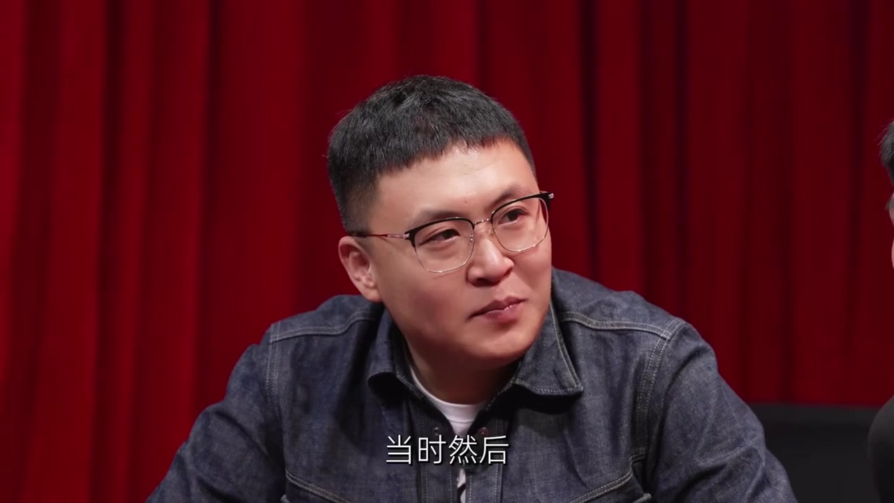 董方卓爆料：曼联前队友一夜叫了500个女孩！个个都是模特级别的~