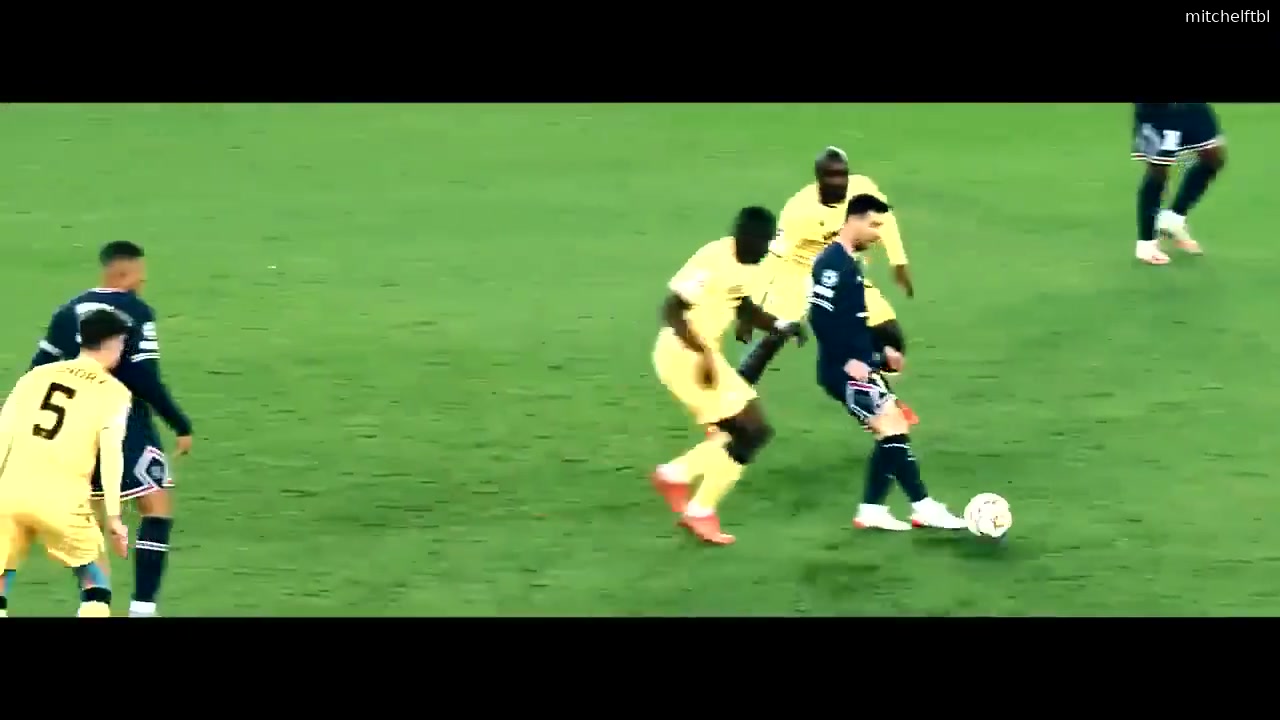 多层次的球场影响力！梅西巴黎时期创造机会集锦！巴黎打铁匠！