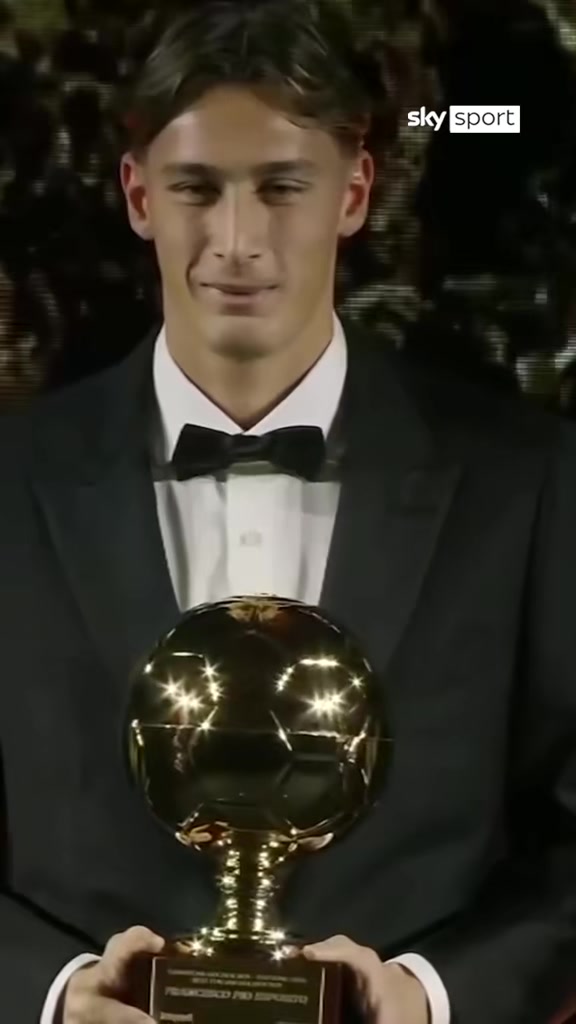 新托尼❤！恭喜国米新星皮奥荣获2025年度意大利金童奖