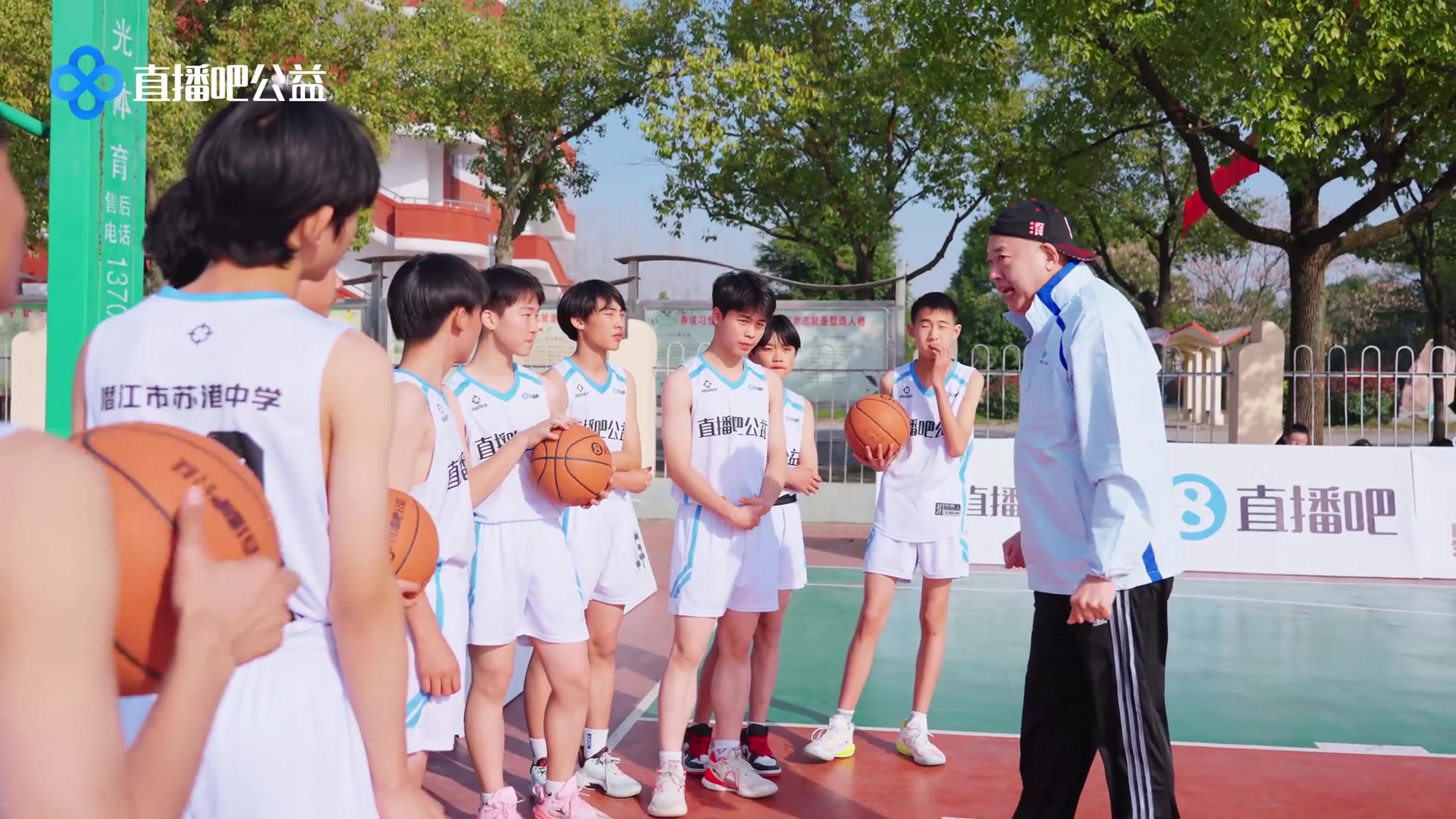 直播吧“未来无限”公益计划校园行走进湖北潜江，为乡村少年注入追梦勇气！