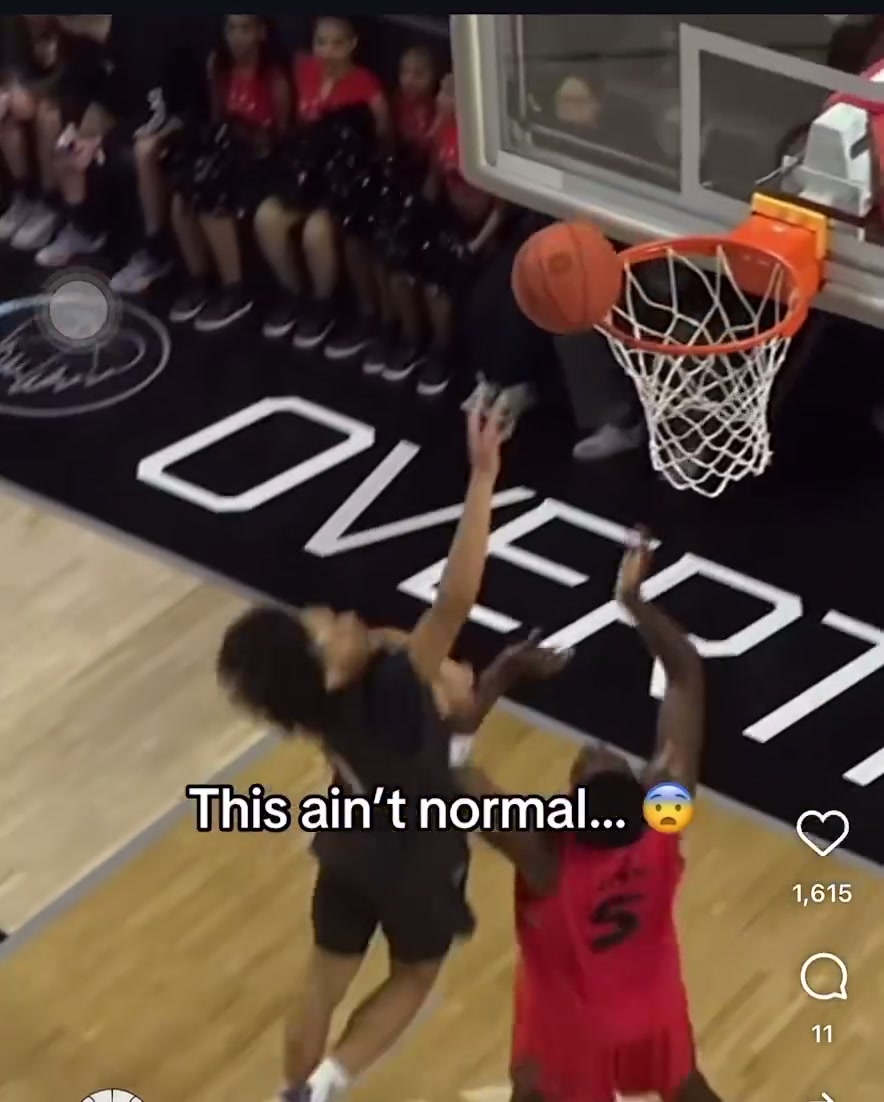 中国男篮未来之星！混血球员朱正近期上演单臂补扣好戏