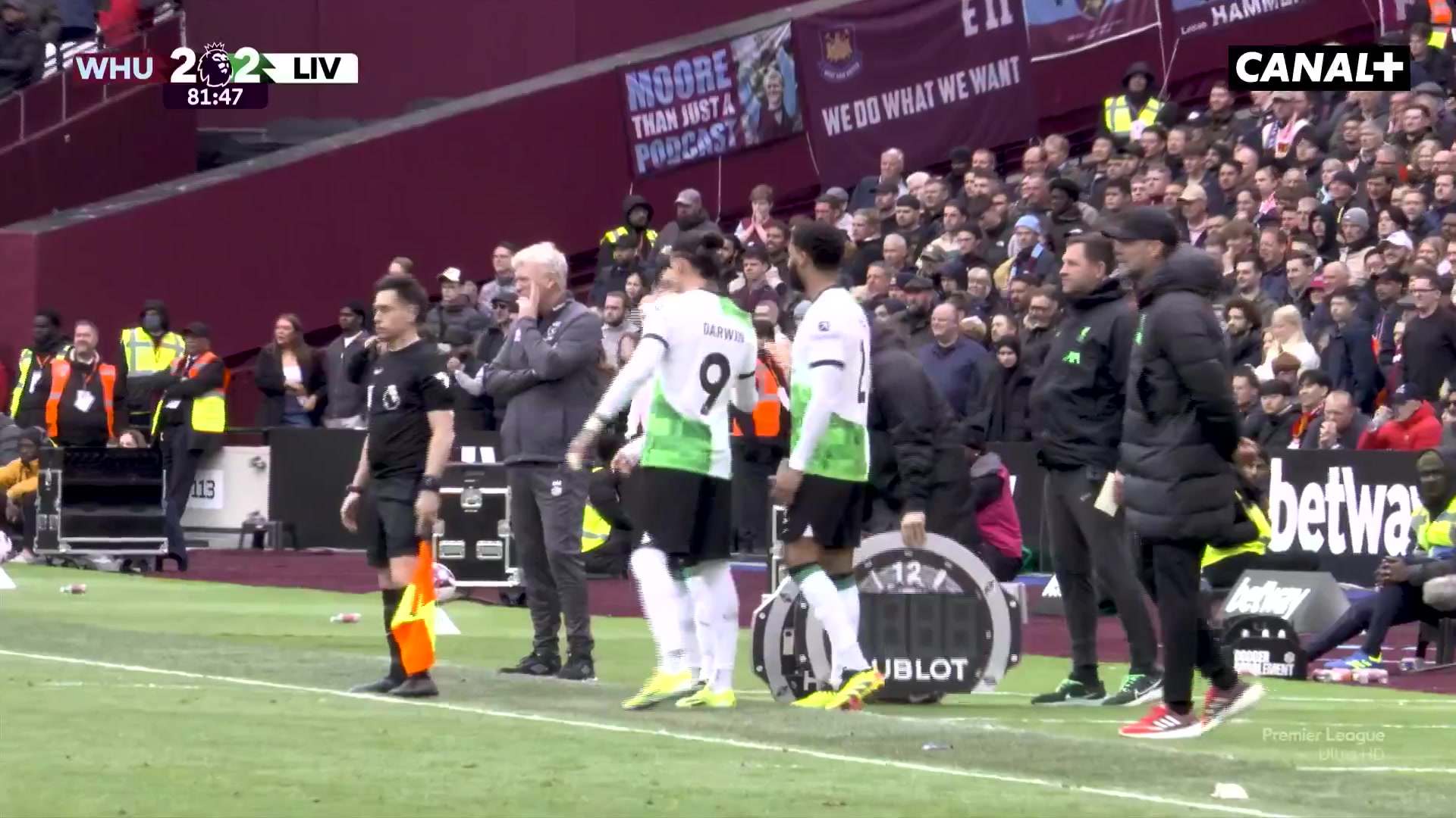 当年准备替补上场的萨拉赫和克洛普爆发了激烈口角