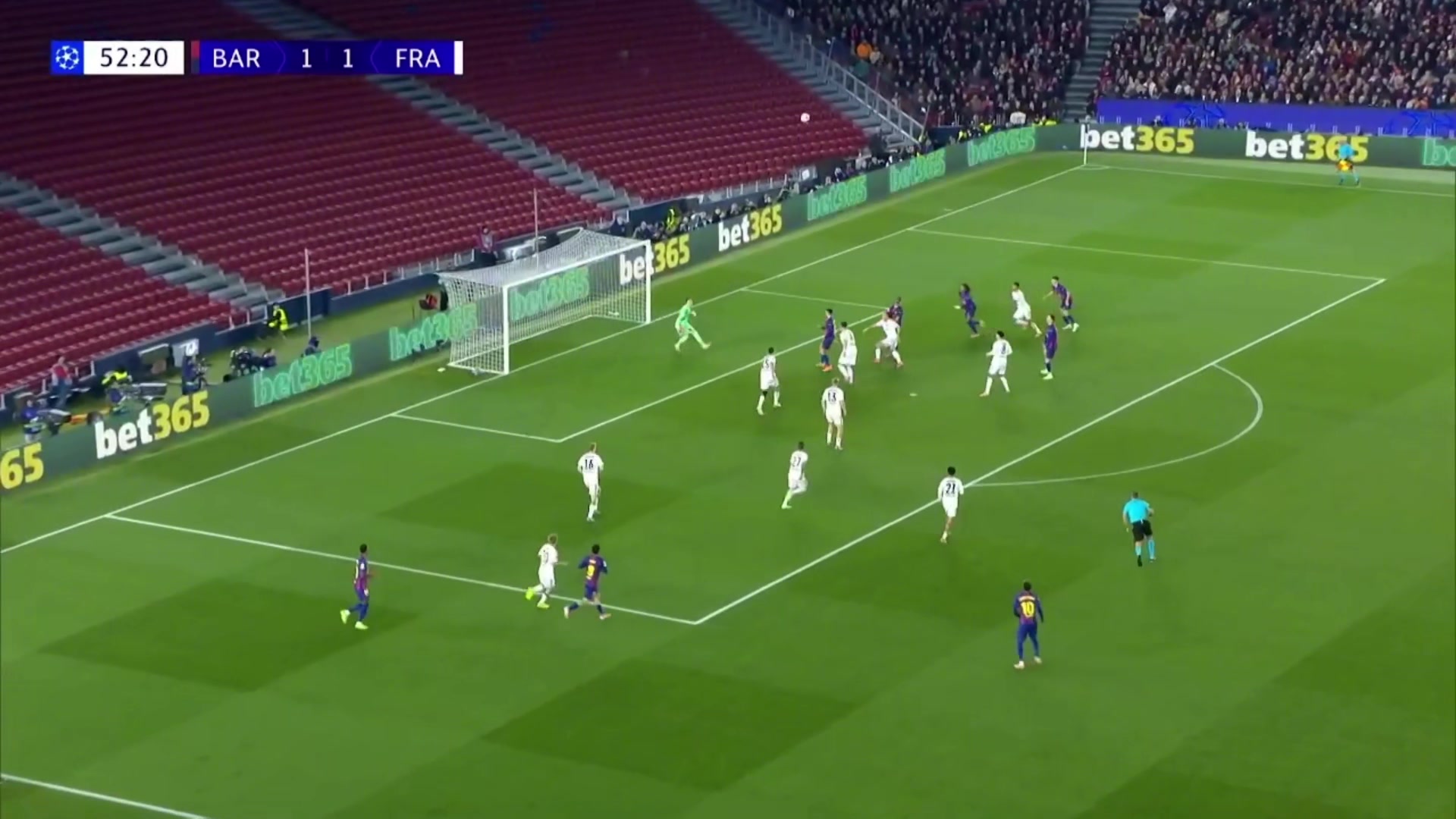 巴萨2-1反超法兰克福！亚马尔传中，孔德头球梅开二度