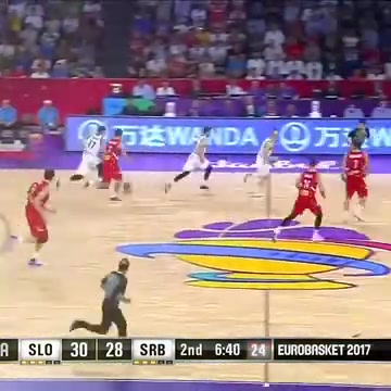 横扫欧洲的超级天才！年轻的东契奇球风太有观赏性了！