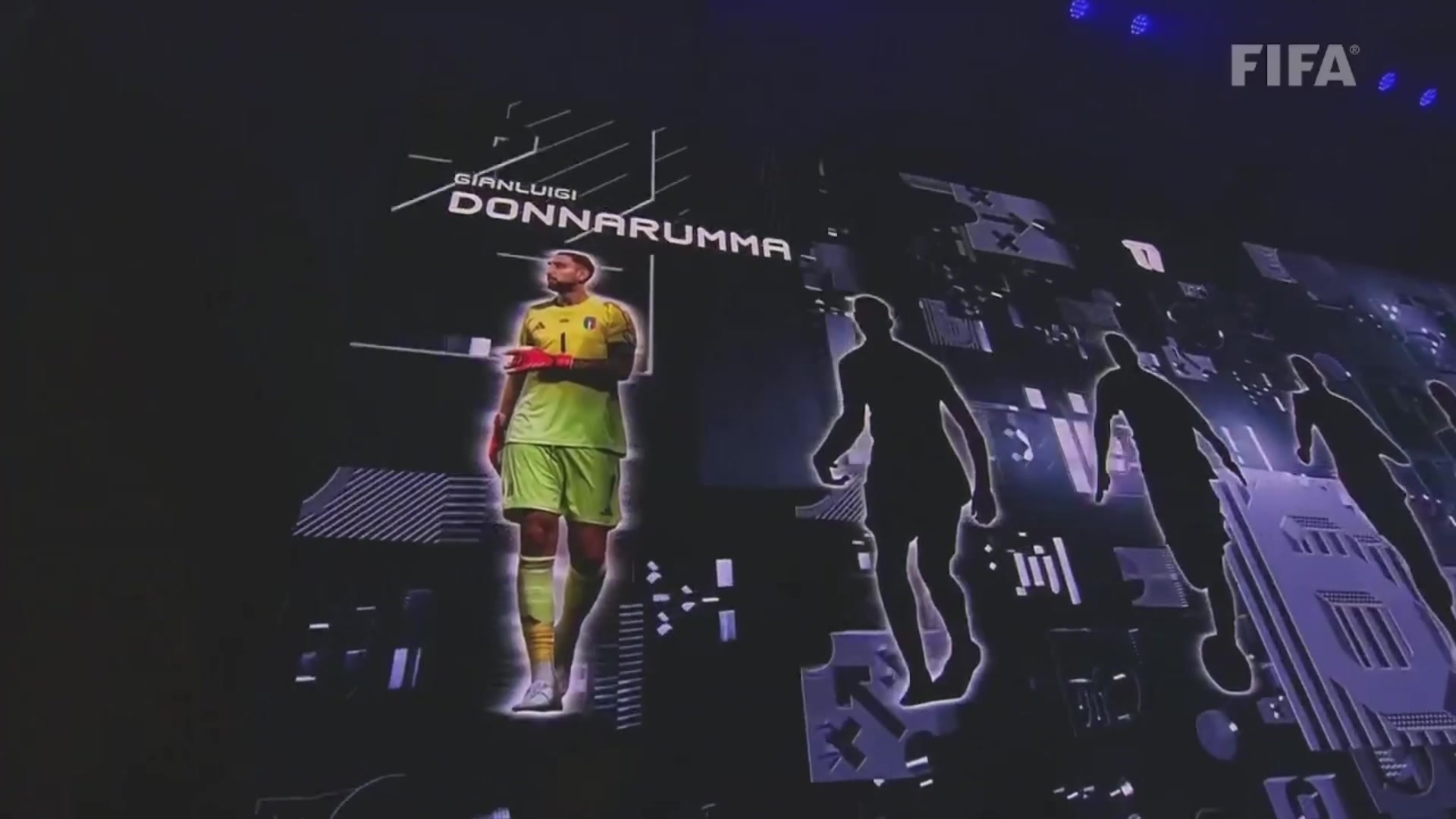 FIFA年度最佳阵容：贝林厄姆、亚马尔、范戴克入选，姆巴佩无缘