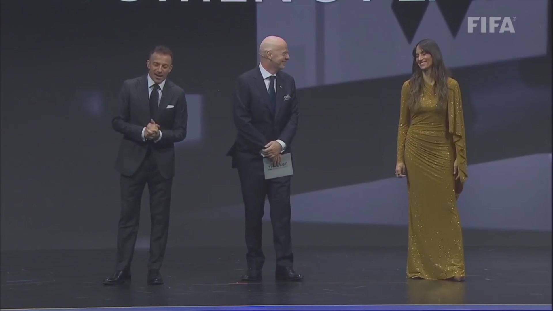 邦马蒂当选2025年世界足球小姐,连续第三年斩获该奖项