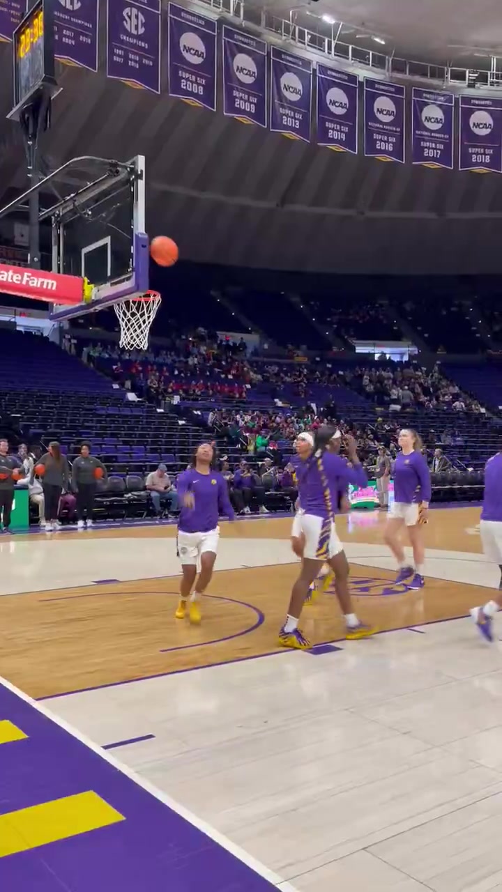 有没有懂行的吧友讲讲？这些女篮球员练的是什么项目