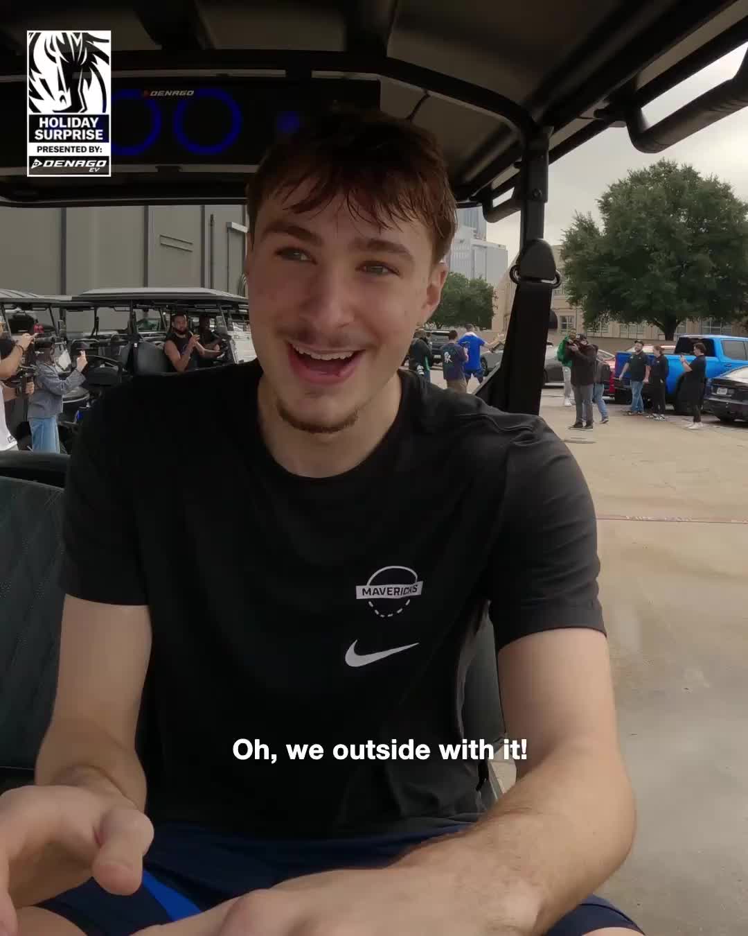 对飙东子?欧文送独行侠全队高尔夫球车单辆价值9千刀!