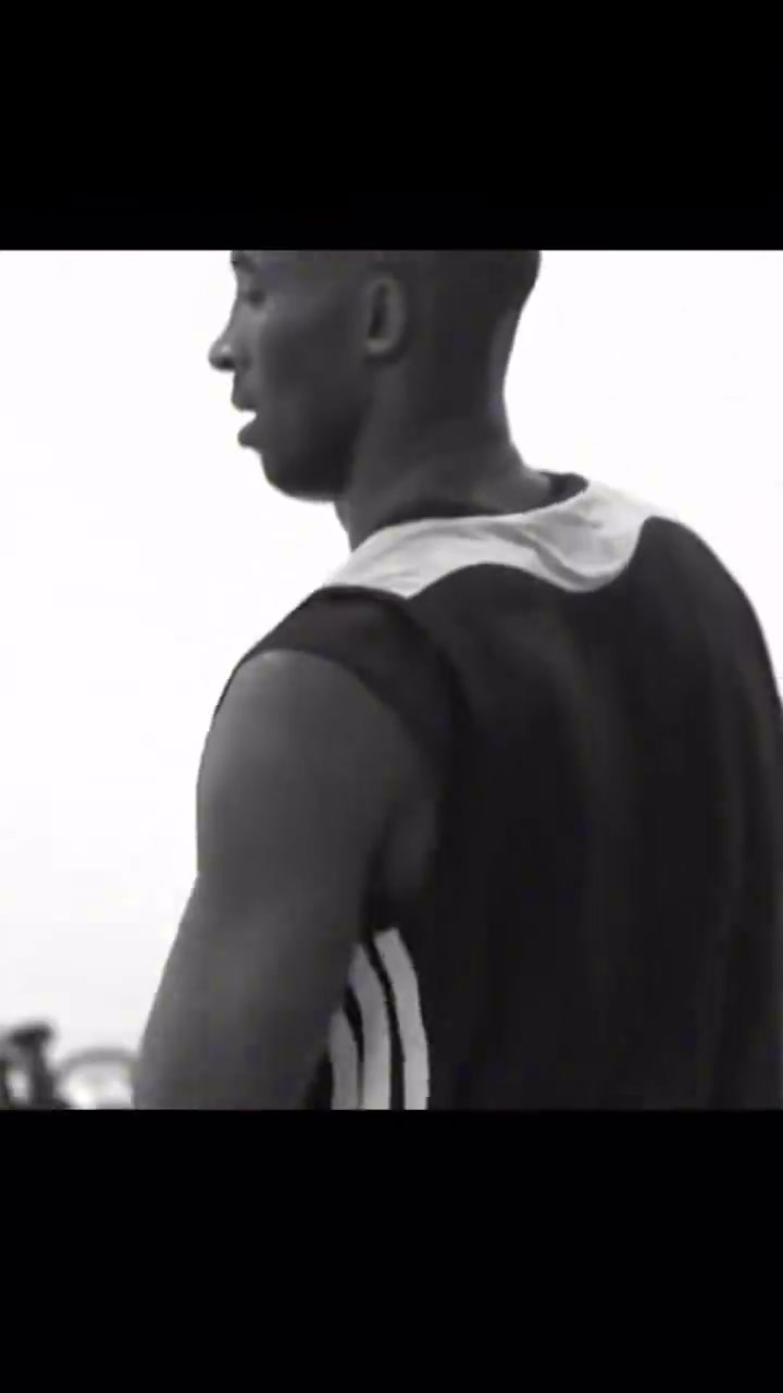 科比精神永在！谁知道这是哪一年的科比？