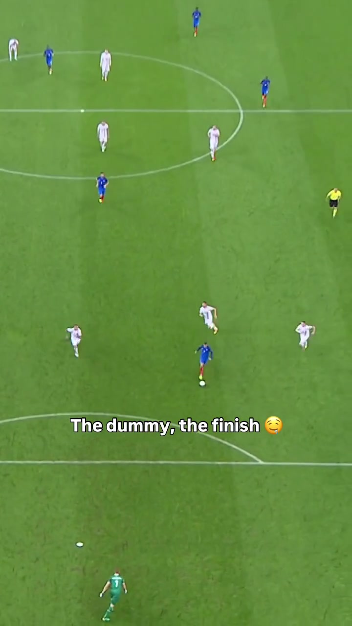 格列兹曼的足球IO有多高？看看这个跑位就知道了