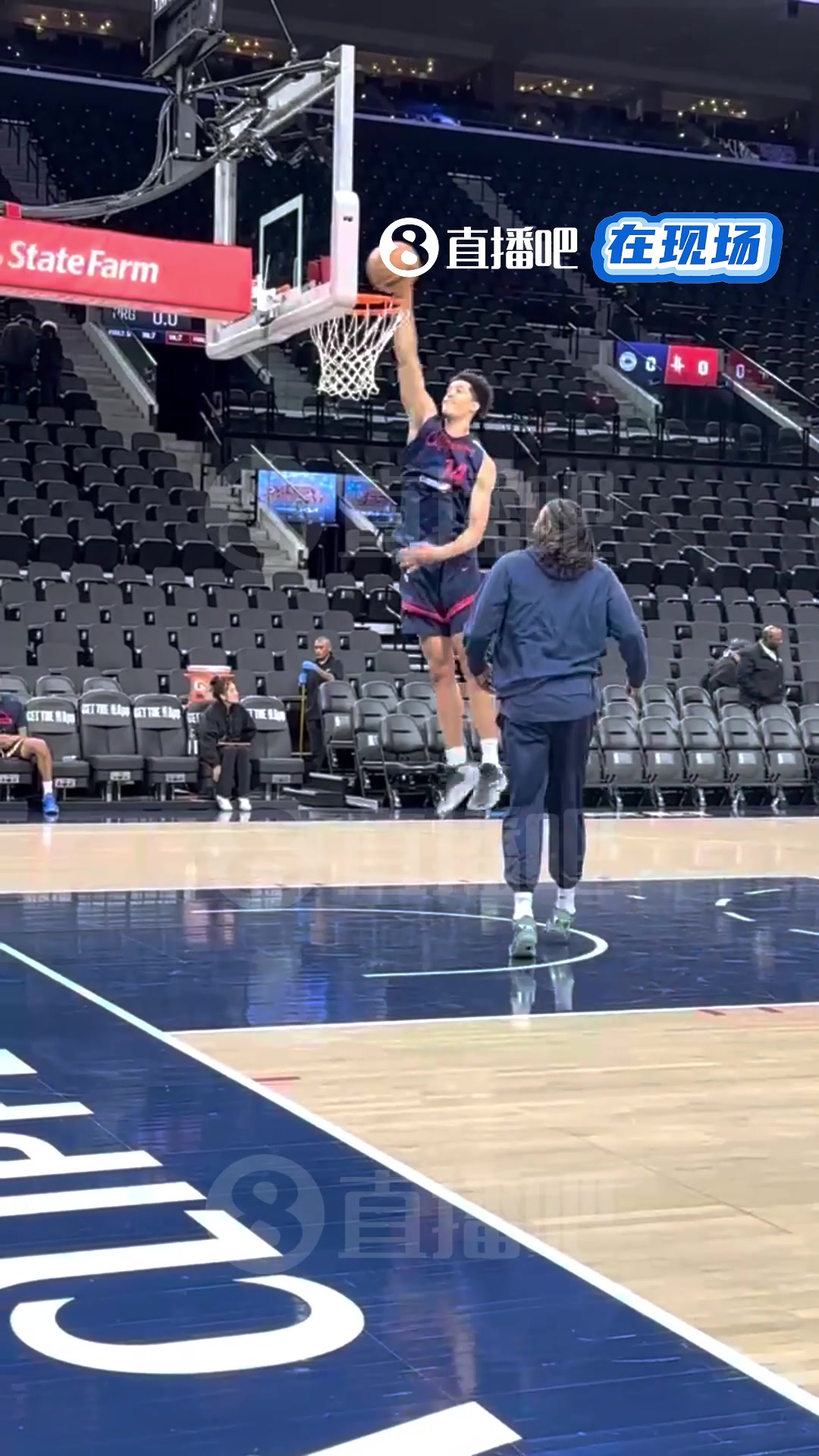 启用秘密武器？小吧现场直击：尼德豪泽赛前猛练抢板&终结